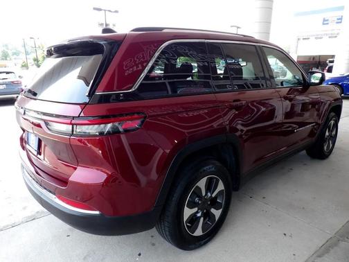 2024 Jeep Grand Cherokee 4xe Base