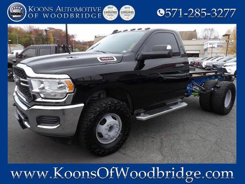 2021 RAM 3500 Tradesman Regular Cab 4x4 8' Box