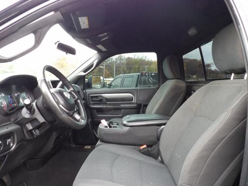 2021 RAM 3500 Tradesman Regular Cab 4x4 8' Box