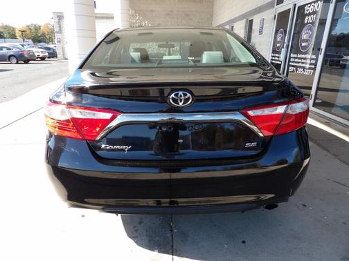 2016 Toyota Camry SE