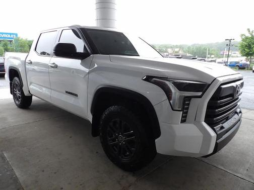 Ice Cap 2024 Toyota Tundra SR5
