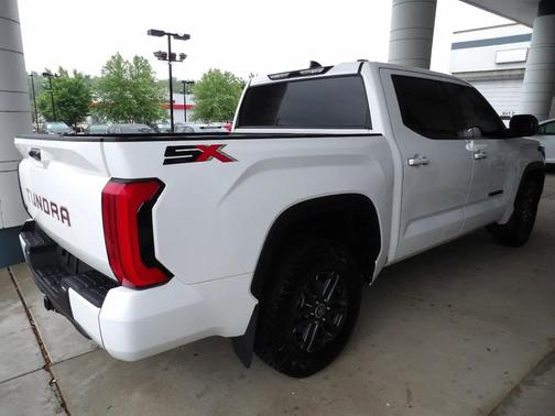 Ice Cap 2024 Toyota Tundra SR5