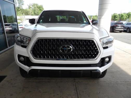Super White 2019 Toyota Tacoma TRD Off Road
