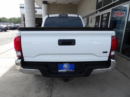 Super White 2019 Toyota Tacoma TRD Off Road