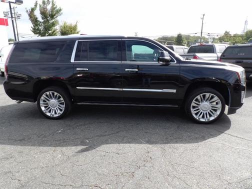 2019 Cadillac Escalade ESV Platinum