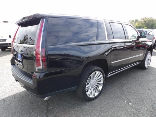 2019 Cadillac Escalade ESV Platinum