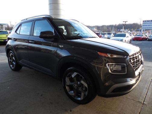 2023 Hyundai VENUE SEL