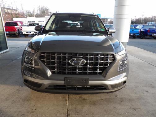 2023 Hyundai VENUE SEL