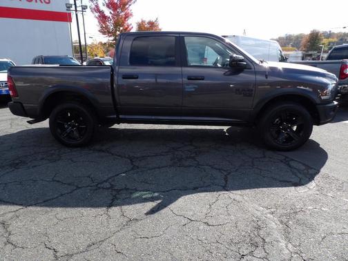 2024 RAM 1500 Classic Warlock Crew Cab 4x4 5'7' Box