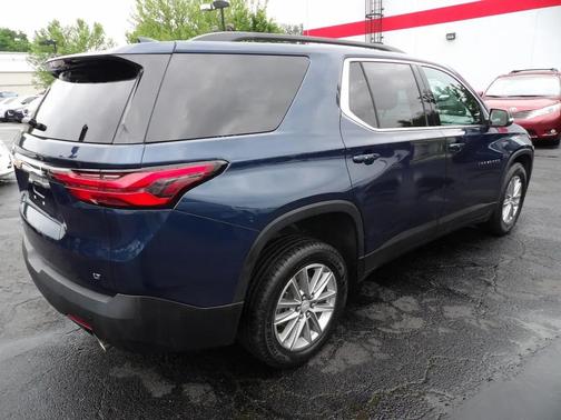 Northsky Blue Metallic 2023 Chevrolet Traverse LT Cloth