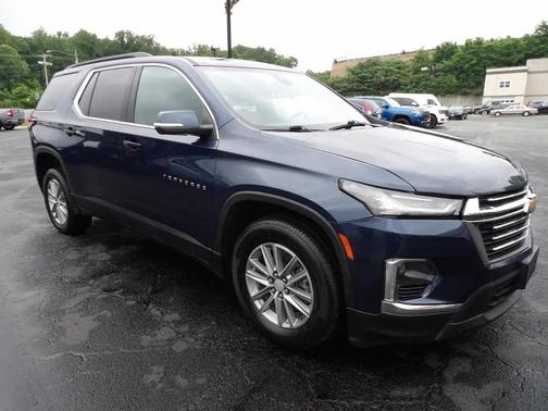 Northsky Blue Metallic 2023 Chevrolet Traverse LT Cloth