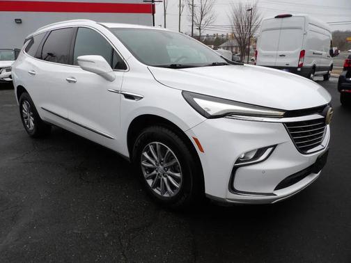 2022 Buick Enclave FWD Essence