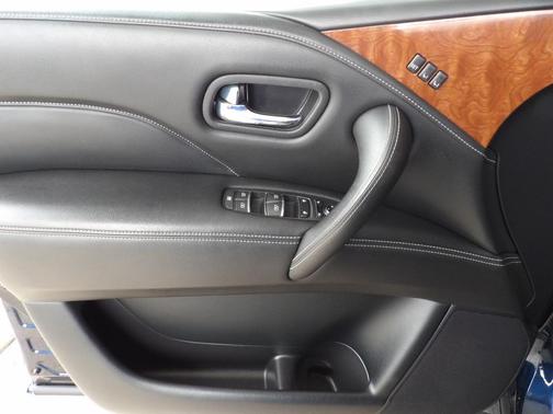 2018 INFINITI QX80 Base