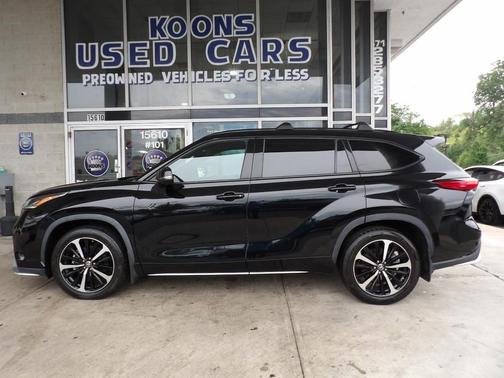 2022 Toyota Highlander XSE