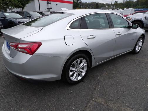 2022 Chevrolet Malibu FWD LT