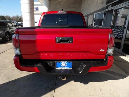 2021 Toyota Tacoma TRD Sport