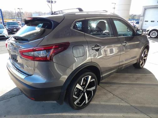 2022 Nissan Rogue Sport SL