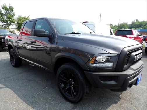 2024 RAM 1500 Classic Warlock Crew Cab 4x4 5'7' Box