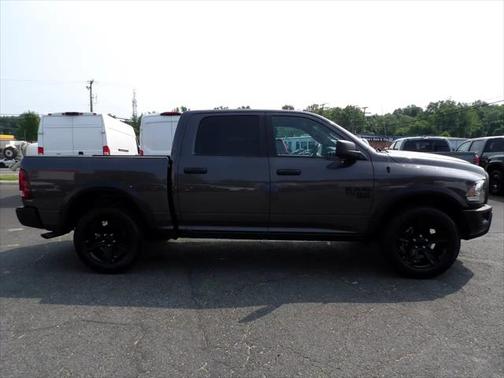 2024 RAM 1500 Classic Warlock Crew Cab 4x4 5'7' Box