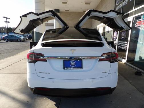 2016 Tesla Model X 70D