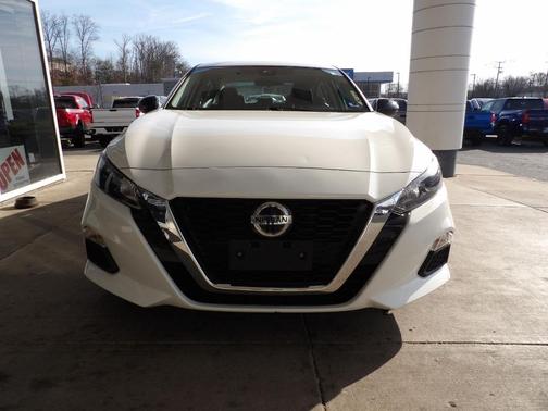2022 Nissan Altima S FWD