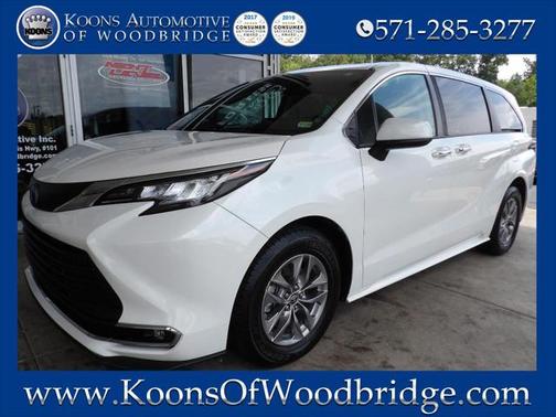 2021 Toyota Sienna XLE 8 Passenger