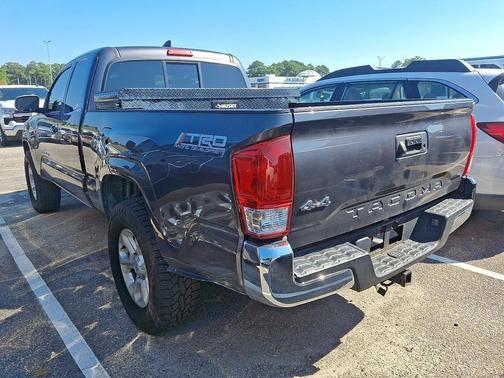 2018 Toyota Tacoma SR5
