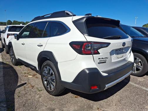 2024 Subaru Outback Touring XT