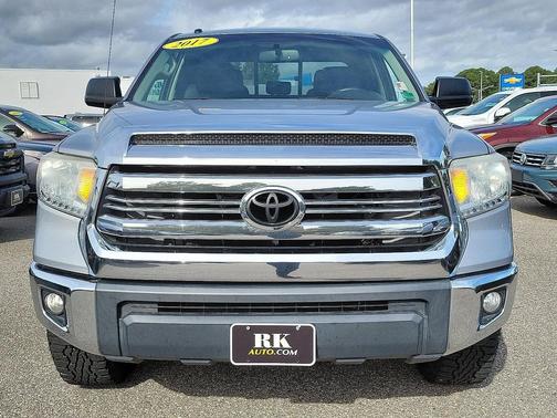 2017 Toyota Tundra SR5
