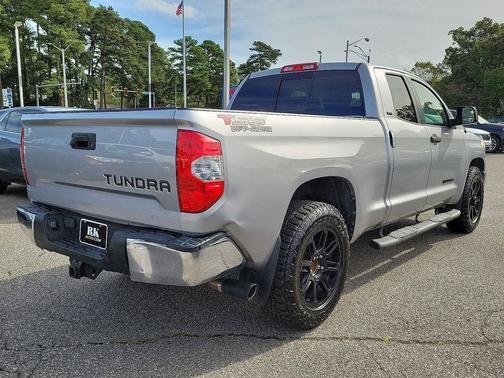 2017 Toyota Tundra SR5