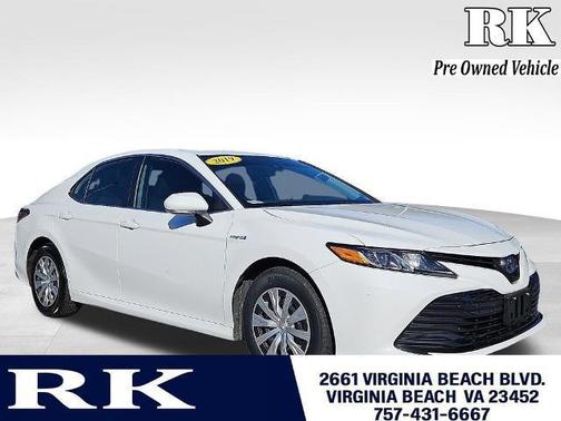 2019 Toyota Camry Hybrid LE
