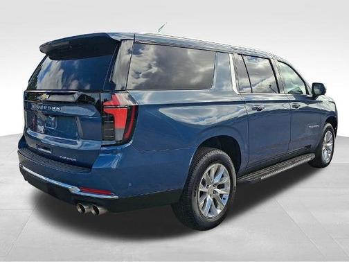 2025 Chevrolet Suburban Premier