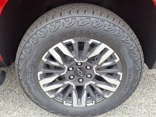 2026 Chevrolet Suburban Z71, 4WD