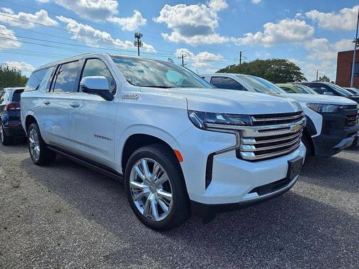 2023 Chevrolet Suburban 4WD High Country