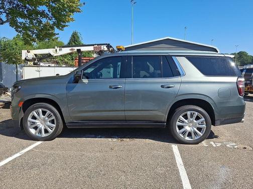 2023 Chevrolet Tahoe 4WD High Country