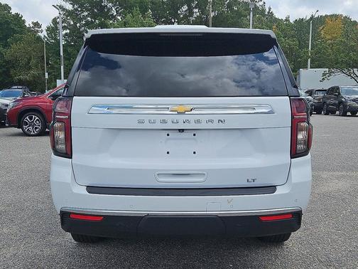 2022 Chevrolet Suburban LT