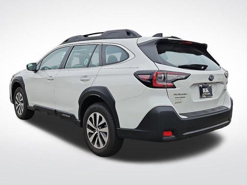 2025 Subaru Outback Base