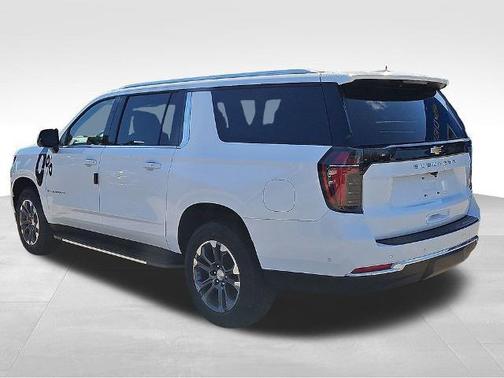 2025 Chevrolet Suburban LS