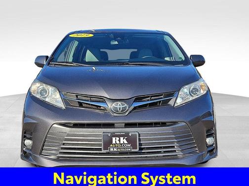 2019 Toyota Sienna XLE