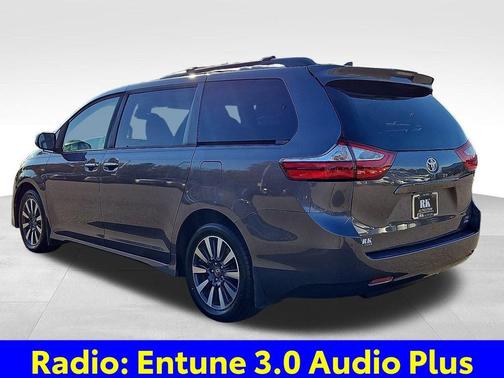 2019 Toyota Sienna XLE