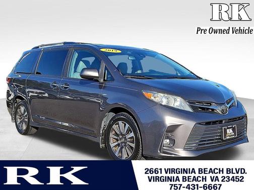 2019 Toyota Sienna XLE