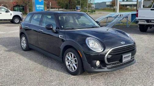 Photo 2 of 33 of 2017 MINI Clubman Cooper