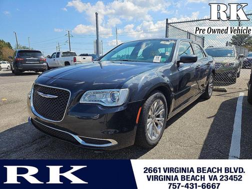 2018 Chrysler 300 Touring