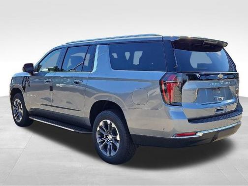 2025 Chevrolet Suburban LS