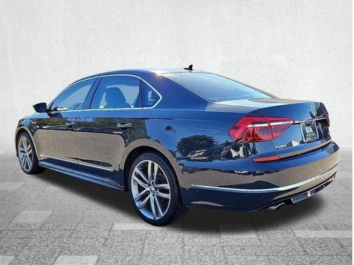 2017 Volkswagen Passat 1.8T R-Line w/Comfort