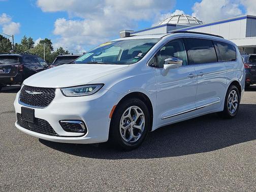 2022 Chrysler Pacifica Limited