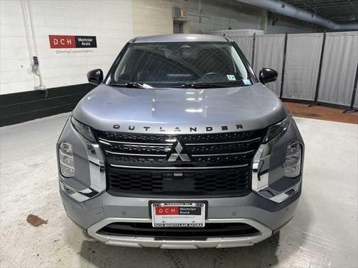 2022 Mitsubishi Outlander SE
