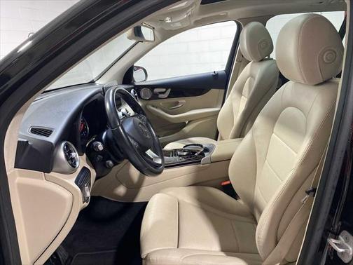 2016 Mercedes-Benz GLC-Class GLC 300 4MATIC