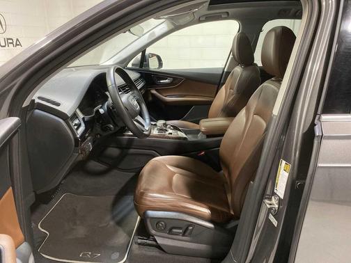 Samurai Gray Metallic 2019 Audi Q7 55 Premium Plus