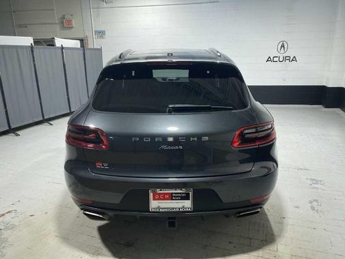 2017 Porsche Macan Base